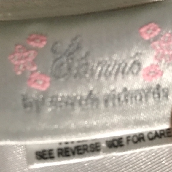 Women’s Night Gown and Robe combination..by Sarah Richard’s …size Medium - Picture 6 of 8